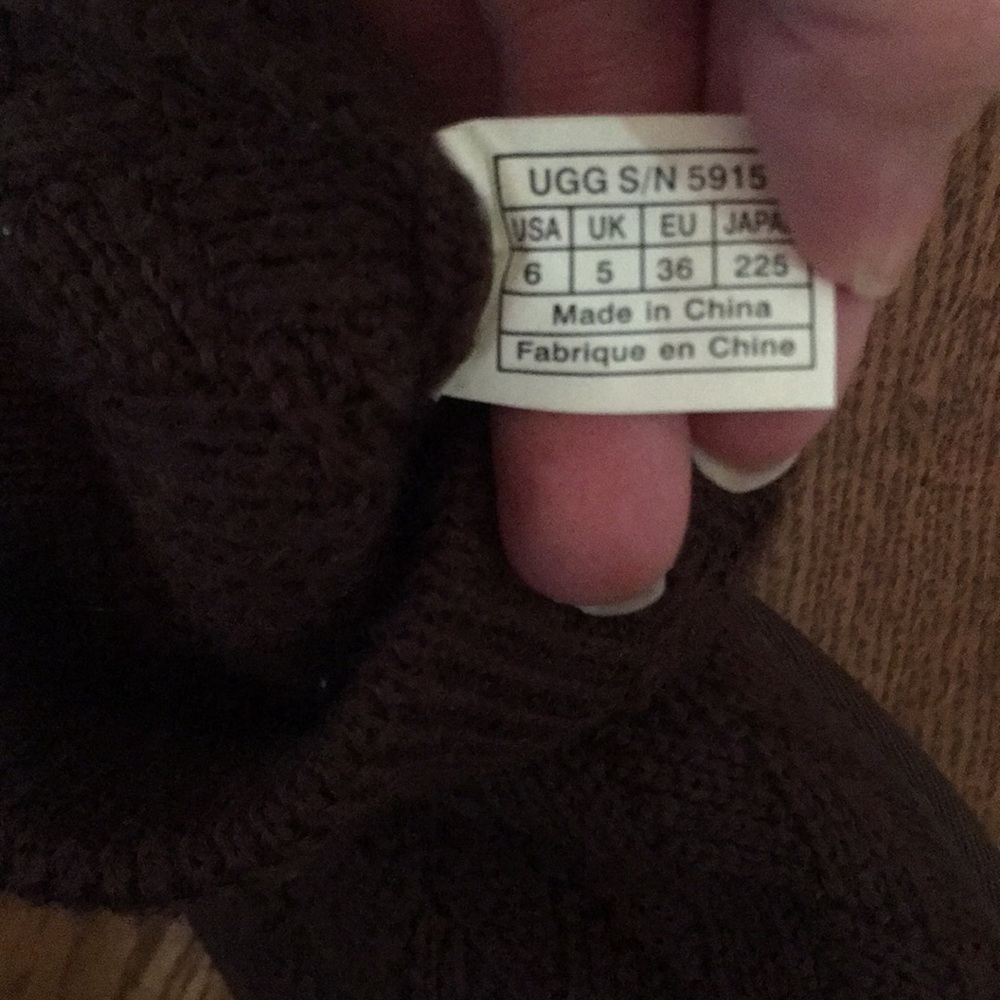 Ugg Knitted Boot - Picture 3 of 7